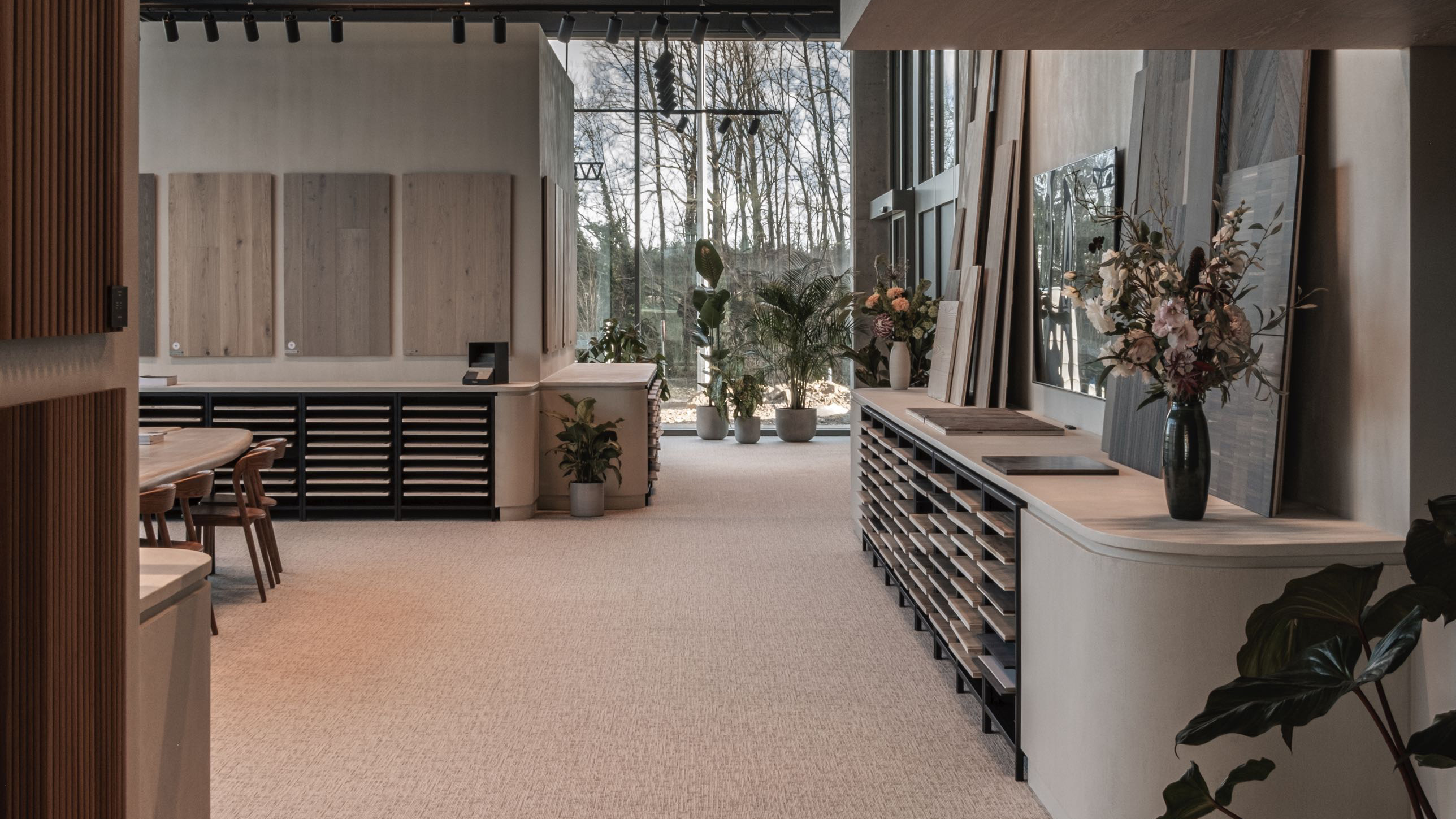 We’d love to welcome you to one of our showrooms! You can find us in Menen, Ghent, Antwerp and Brussels!