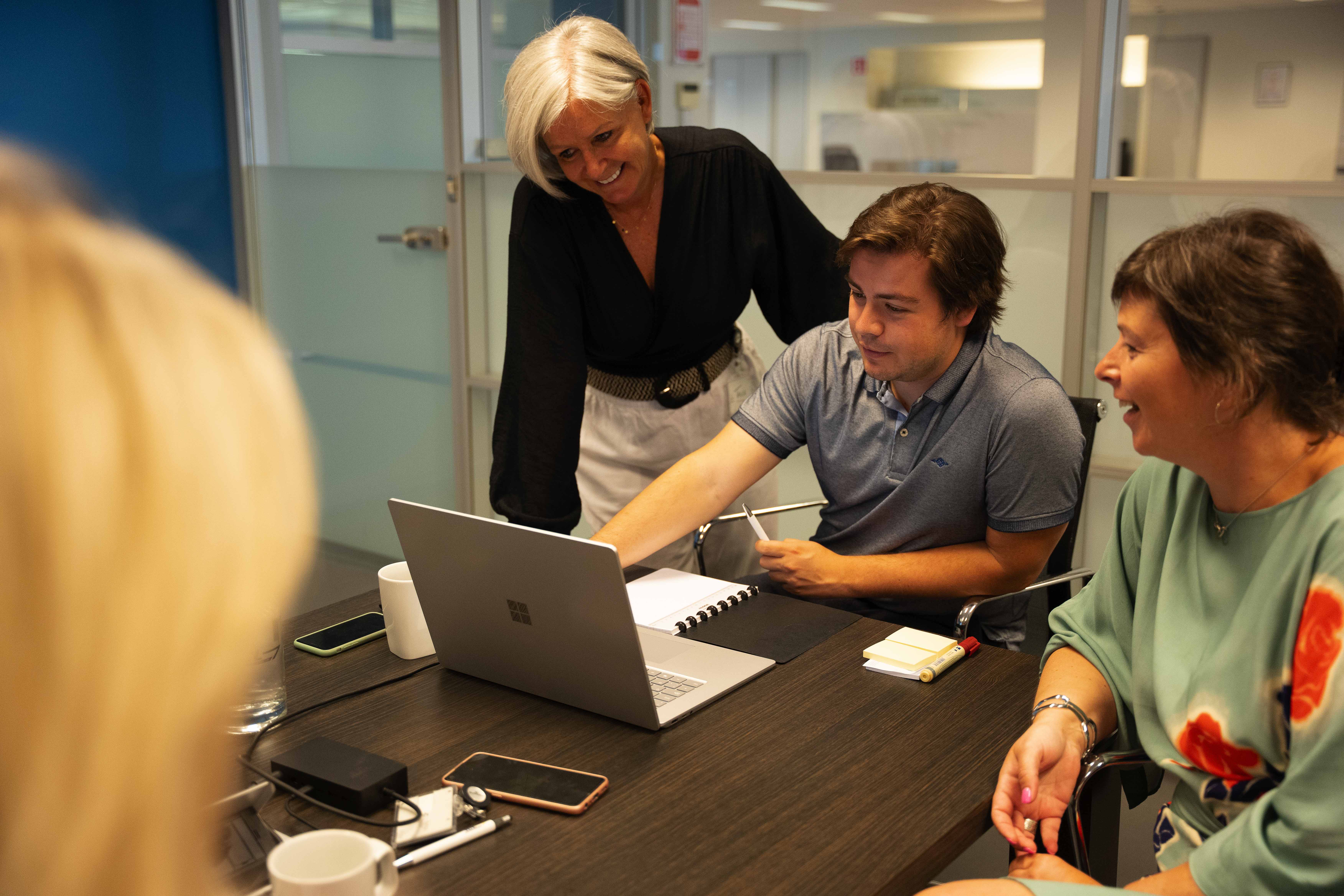 Our team members share ideas, strategies and a passion for progress, driven by teamwork and creativity.