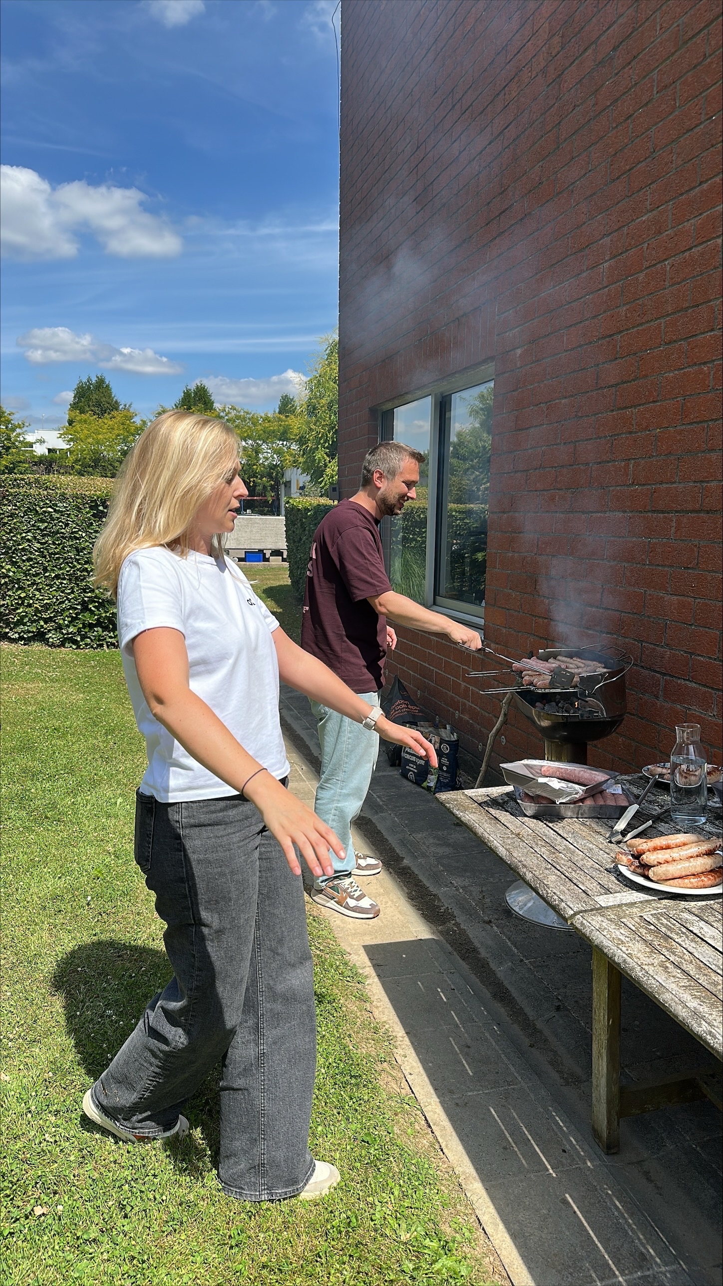 A barbecue with colleagues during the lunch break