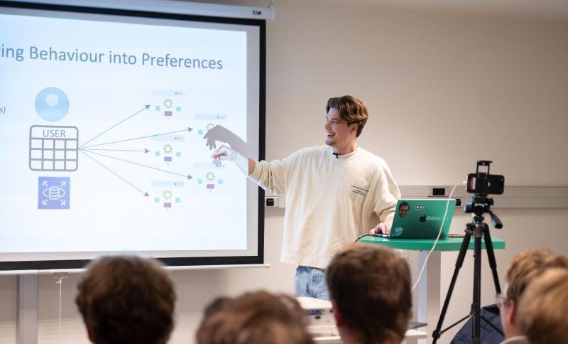 Internal knowledge sharing