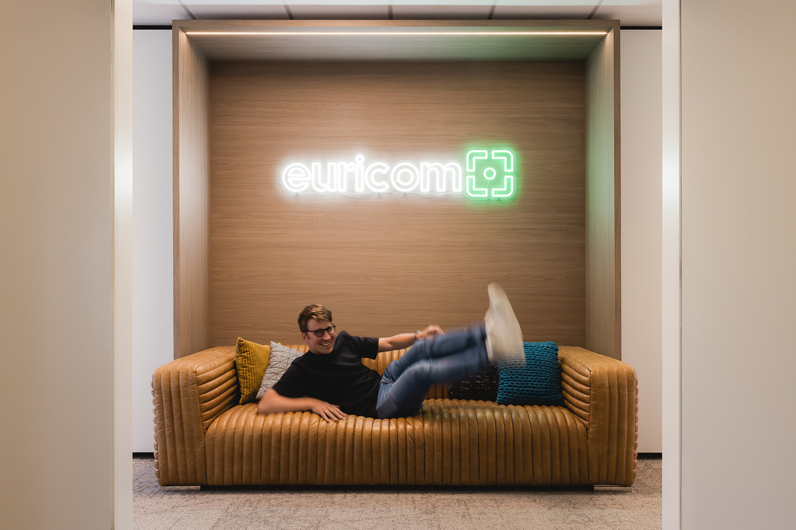 There is a real feel-good atmosphere at Euricom. We like to have fun, laugh together, and you can be yourself here.