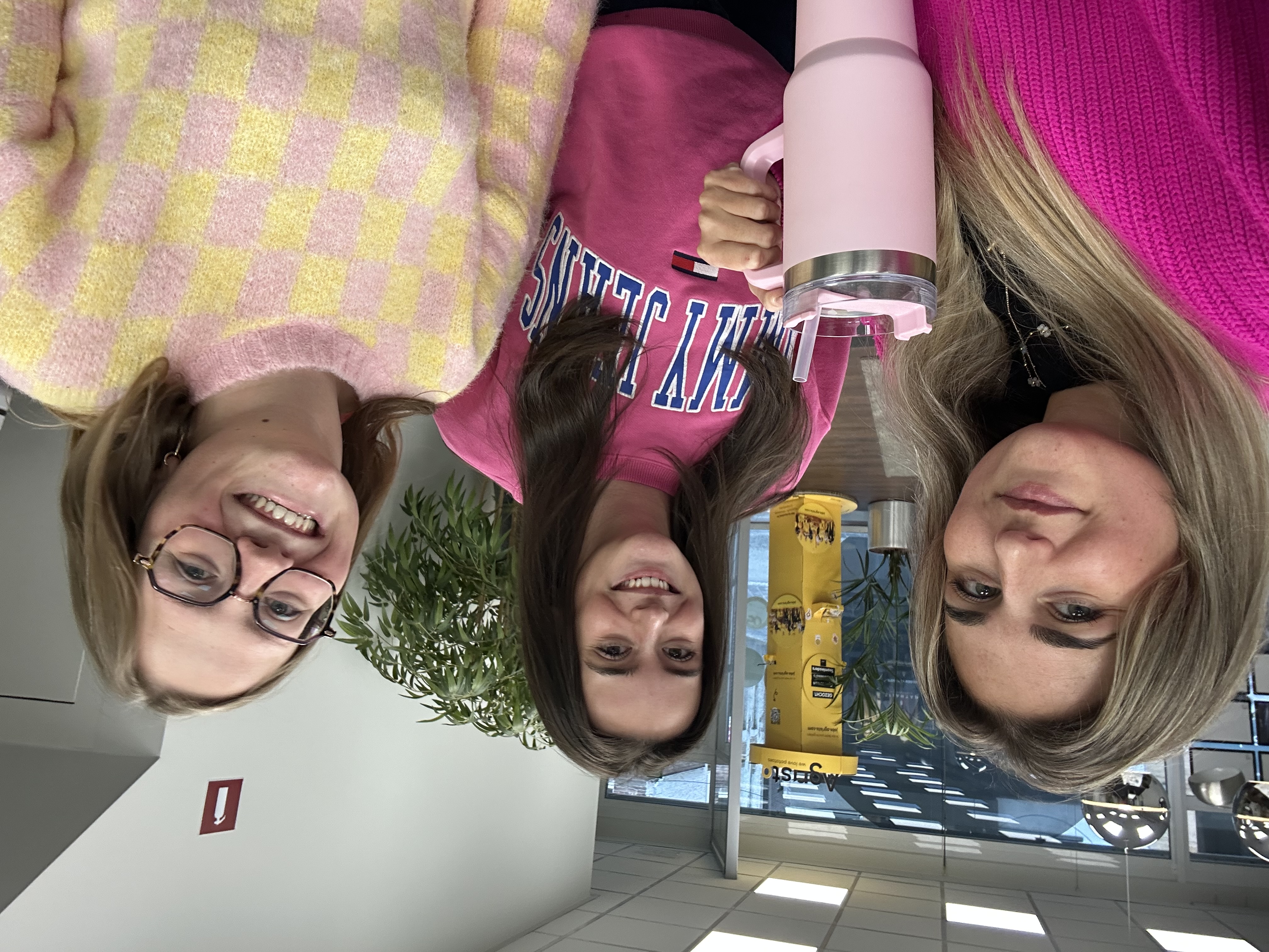 Team Kortrijk dressed in pink for Pink Monday